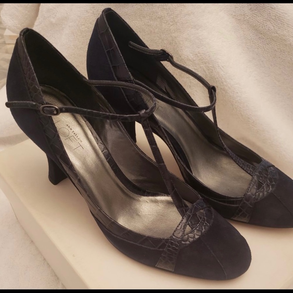 Ann Taylor Loft - Sydney - Size 8 - Heel